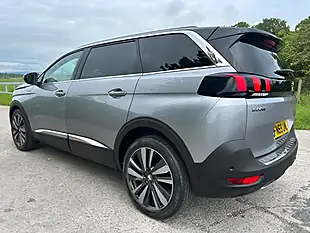 Used 2019 Peugeot 5008 GT Line Premium Grey - Interior and Exterior details 10
