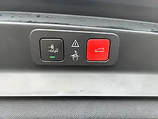 Used 2019 Peugeot 5008 GT Line Premium Grey - Interior and Exterior details 11
