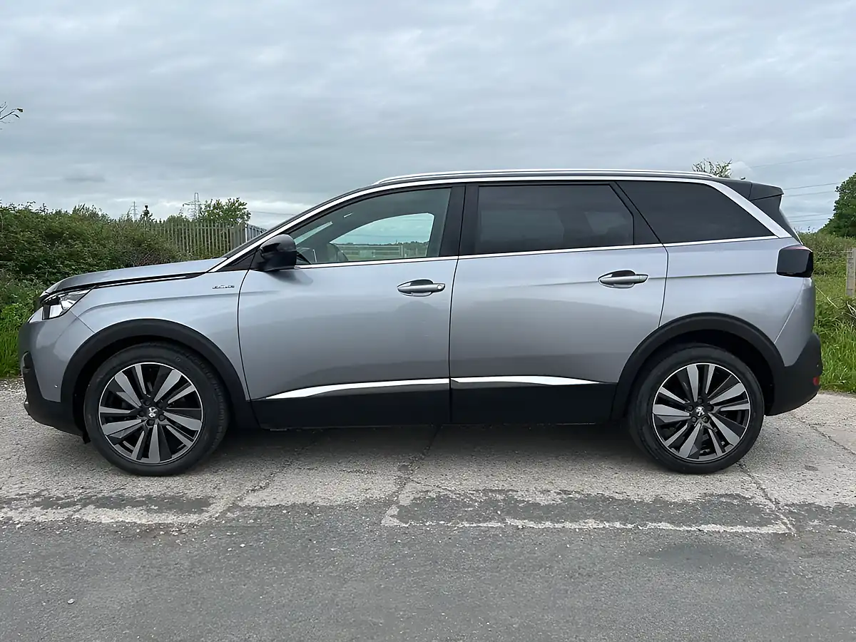 Used 2019 Peugeot 5008 GT Line Premium Grey - Interior and Exterior details 5