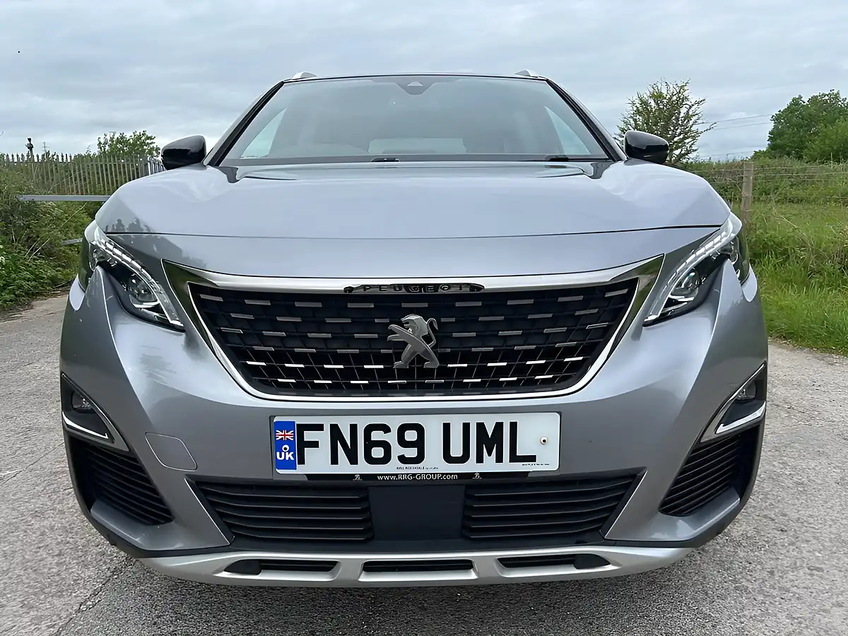 Used 2019 Peugeot 5008 GT Line Premium Grey - Interior and Exterior details 7