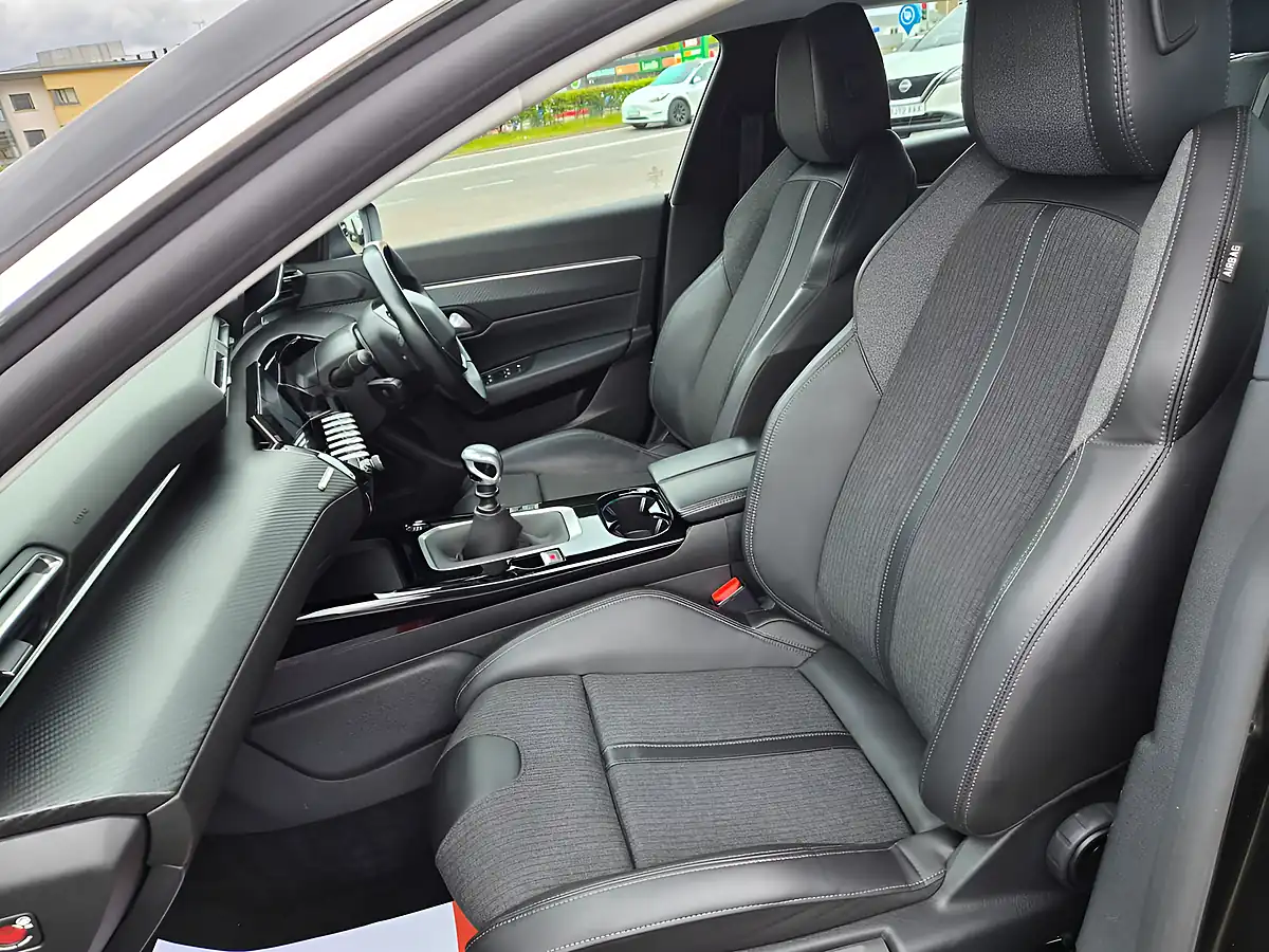 Used 2019 Peugeot 508 Allure Black - Interior and Exterior details 16