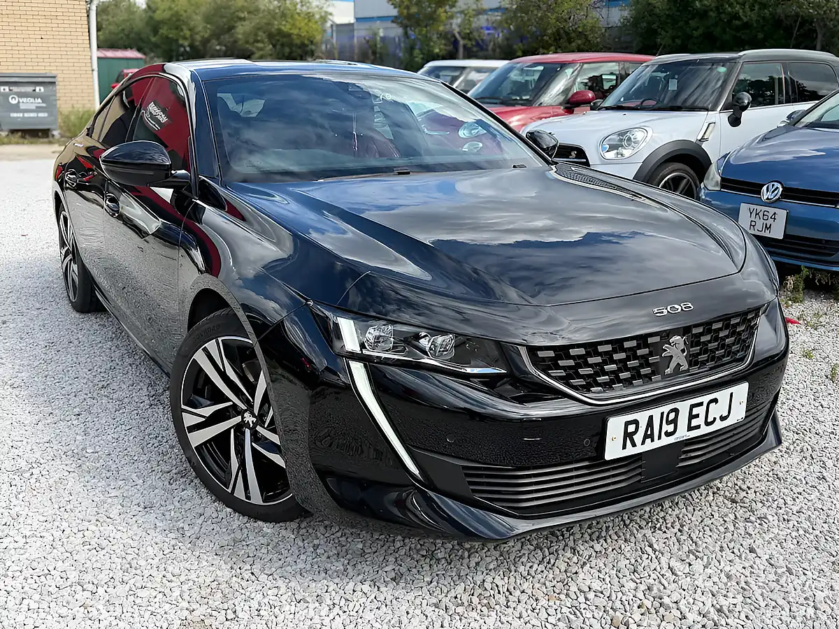 Used 2019 Peugeot 508 GT Fastback Black - Front View