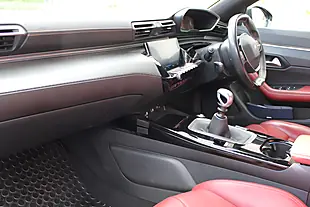 Used 2019 Peugeot 508 GT Line Blue - Interior and Exterior details 15