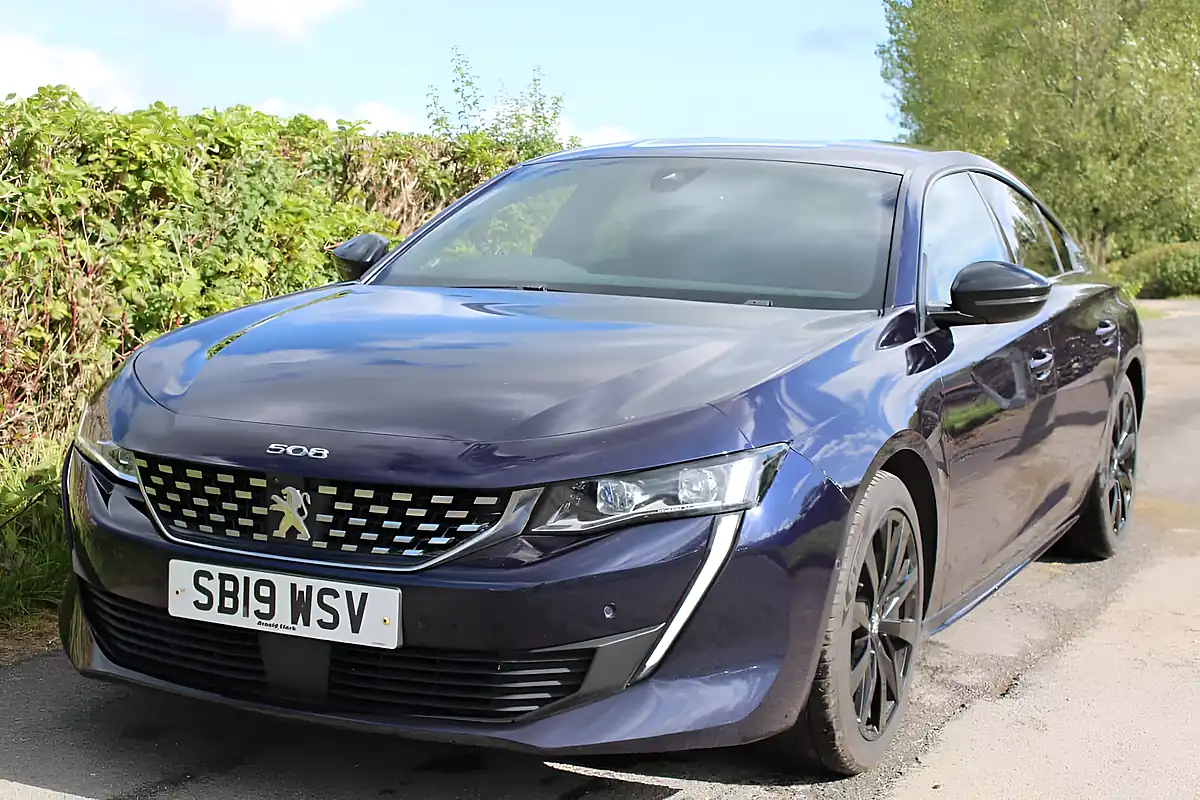 Used 2019 Peugeot 508 GT Line Blue - Interior and Exterior details 2