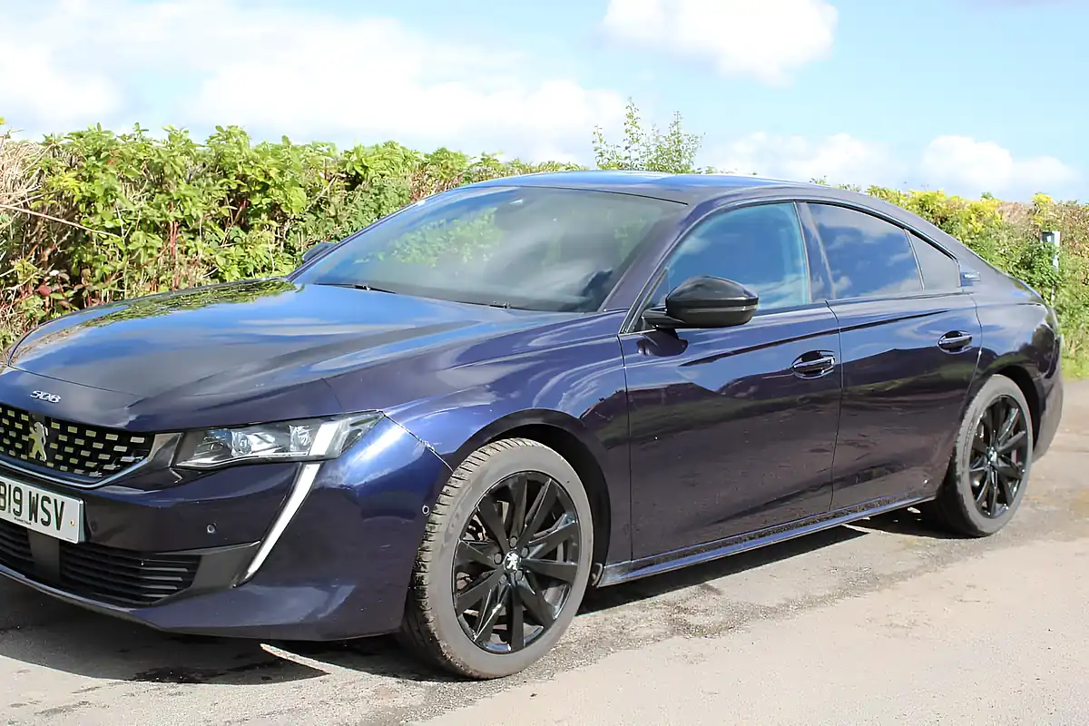 Used 2019 Peugeot 508 GT Line Blue - Interior and Exterior details 3