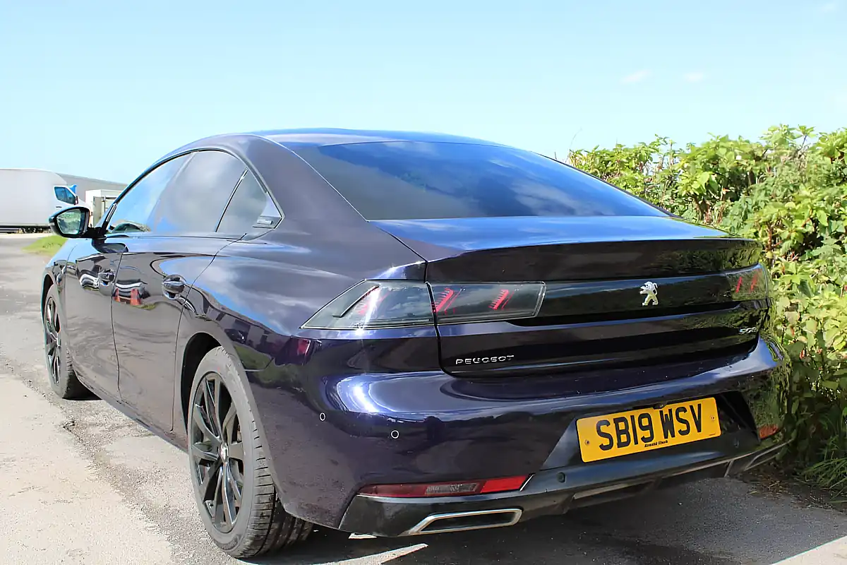 Used 2019 Peugeot 508 GT Line Blue - Interior and Exterior details 6