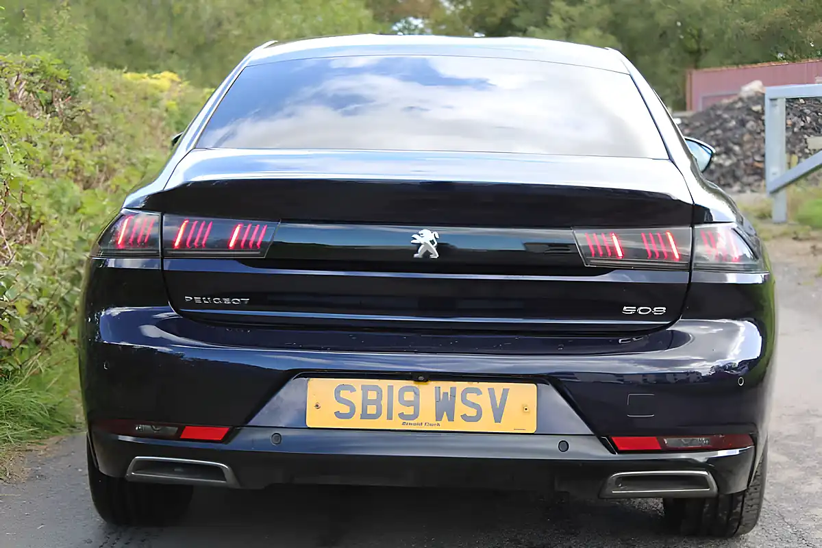 Used 2019 Peugeot 508 GT Line Blue - Interior and Exterior details 7