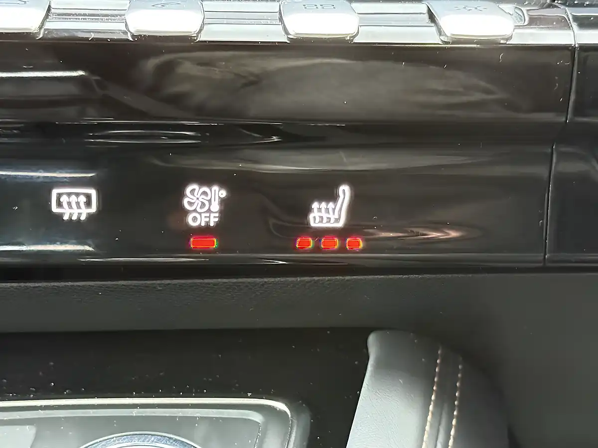 Used 2019 Peugeot 508 Sw GT Line Grey - Interior and Exterior details 15