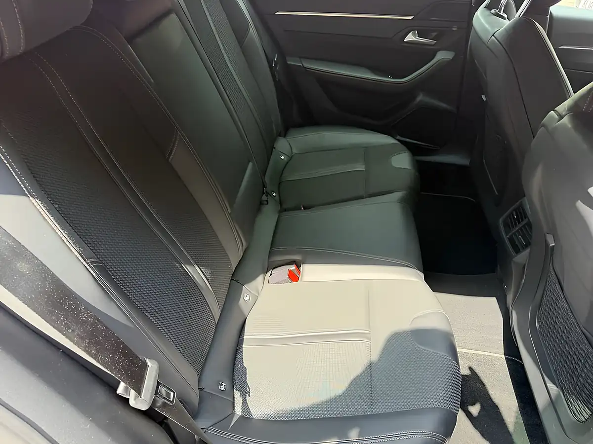 Used 2019 Peugeot 508 Sw GT Line Red - Interior and Exterior details 13