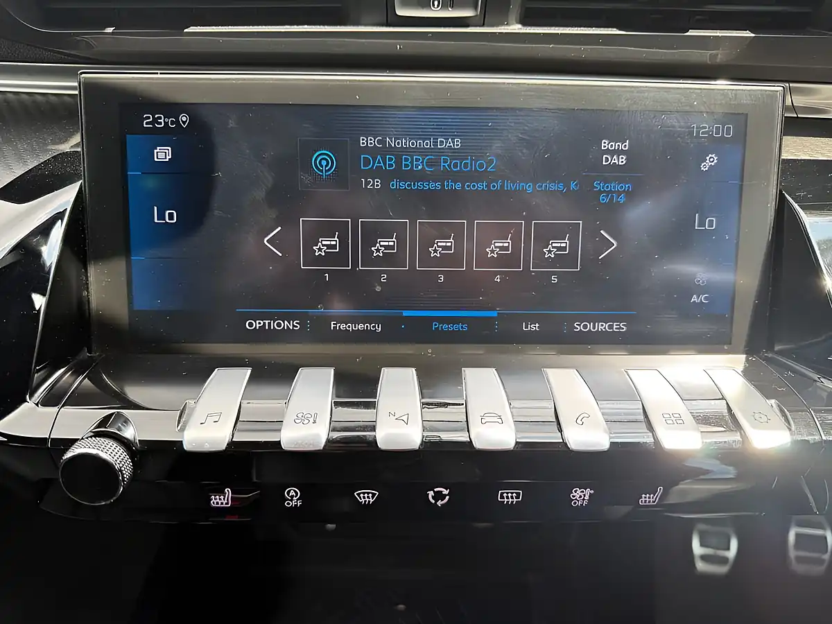 Used 2019 Peugeot 508 Sw GT Line Red - Interior and Exterior details 16