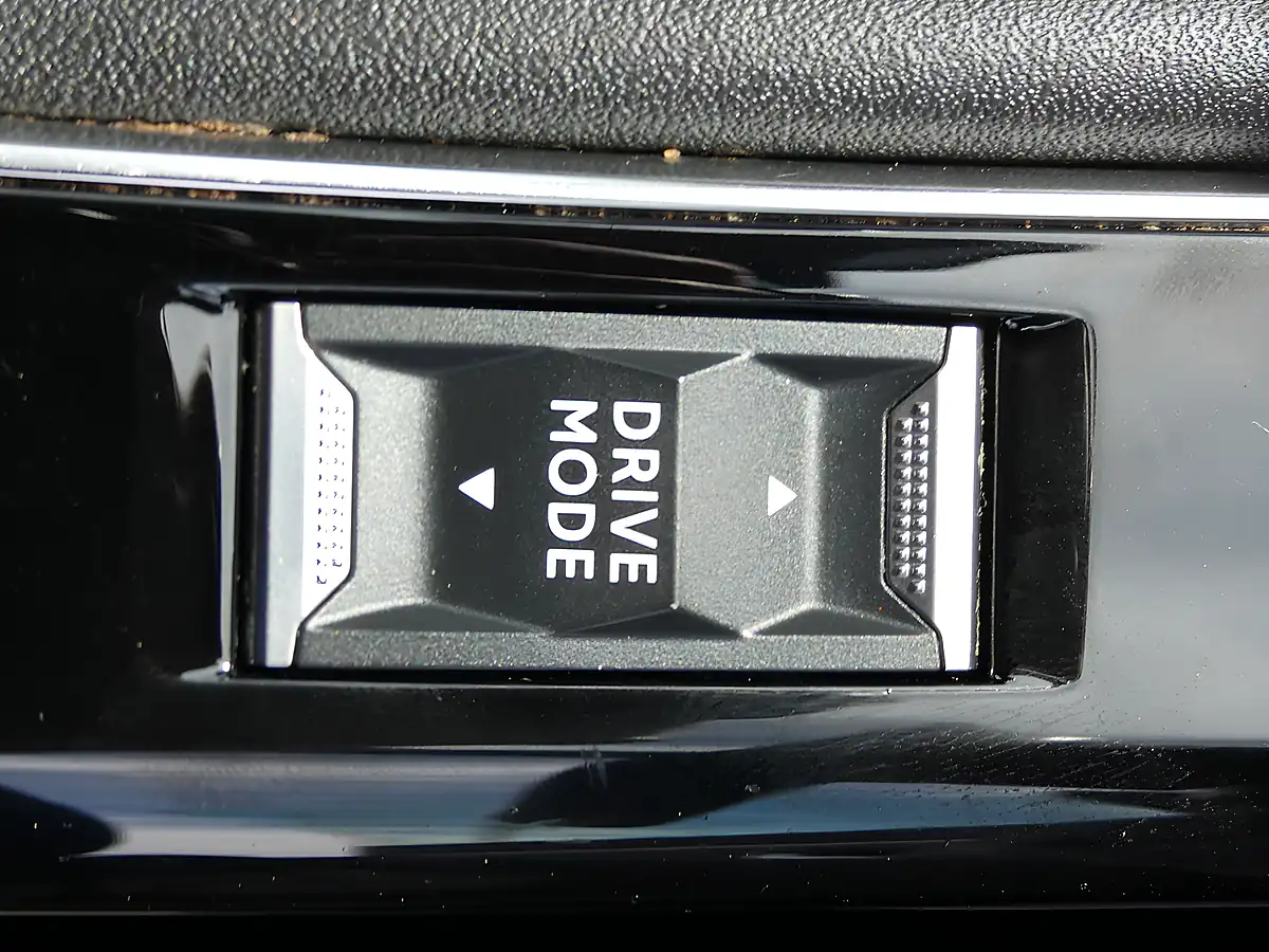 Used 2019 Peugeot 508 Sw GT Line Red - Interior and Exterior details 16