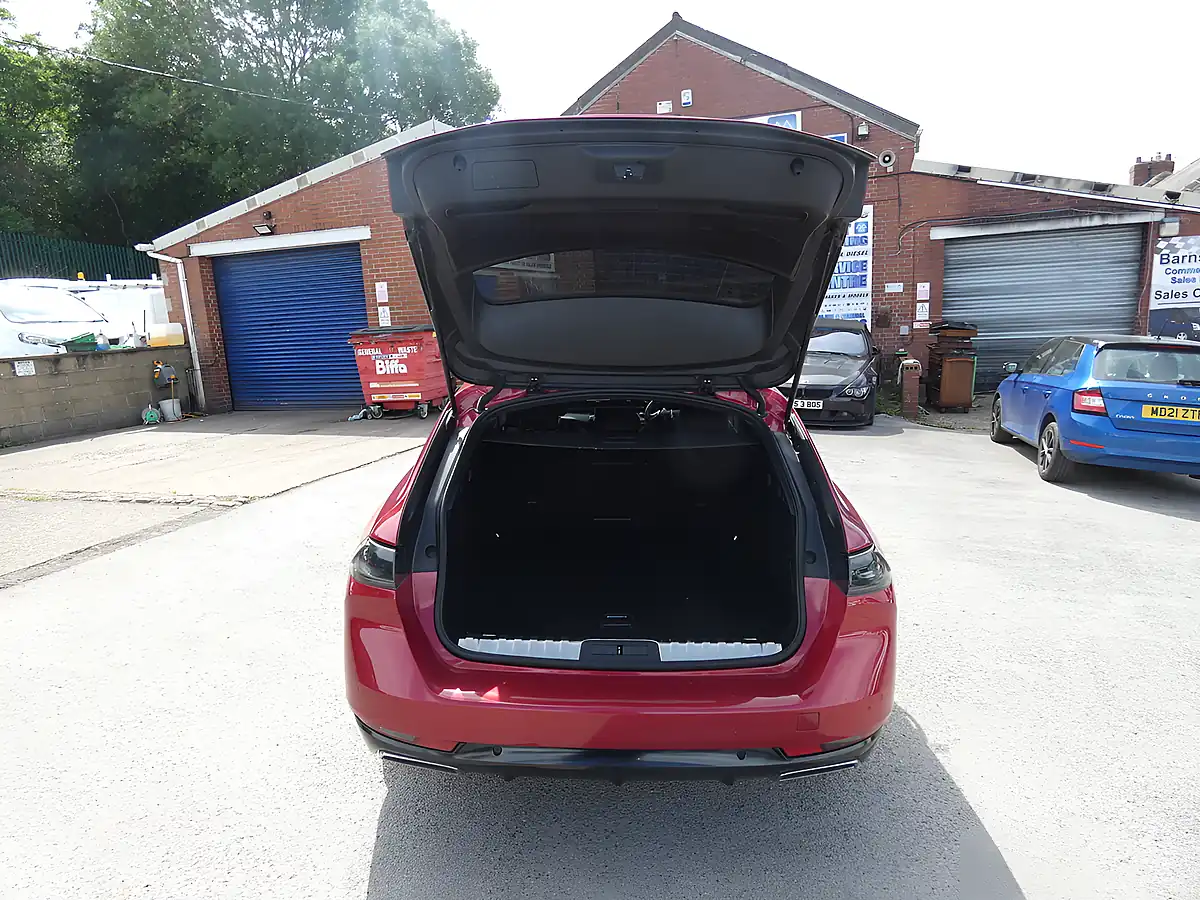 Used 2019 Peugeot 508 Sw GT Line Red - Interior and Exterior details 18