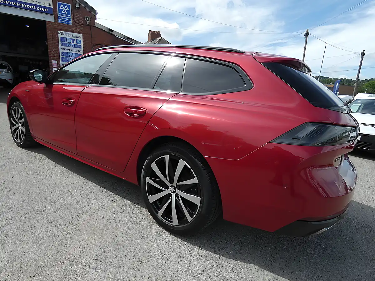 Used 2019 Peugeot 508 Sw GT Line Red - Interior and Exterior details 5