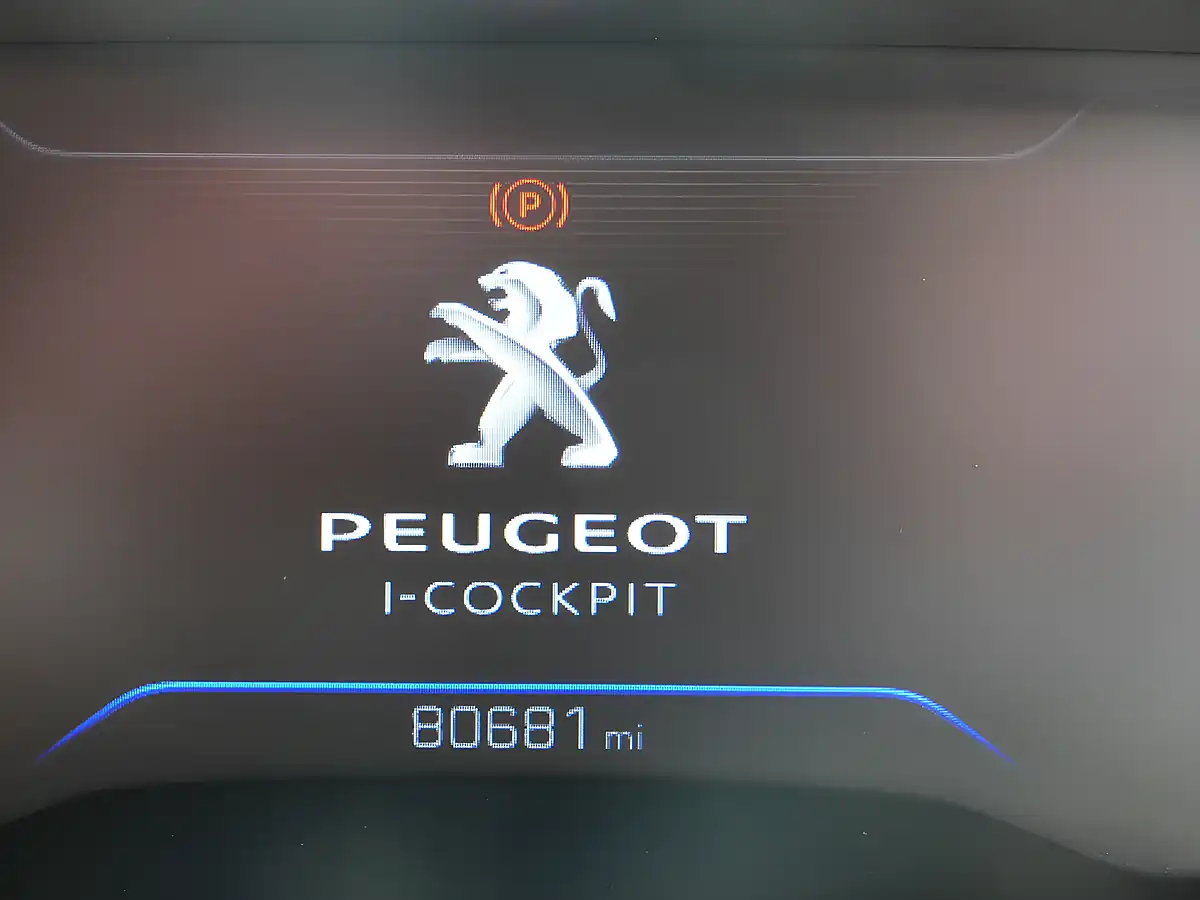 Used 2019 Peugeot 508 Sw GT Line Red - Interior and Exterior details 7