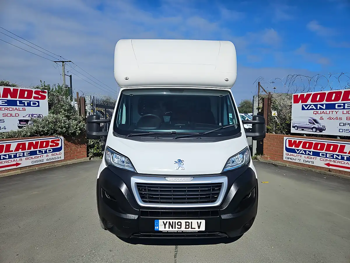 Used 2019 Peugeot Boxer 335 Lwb Low Loader Luton White - Interior and Exterior details 3
