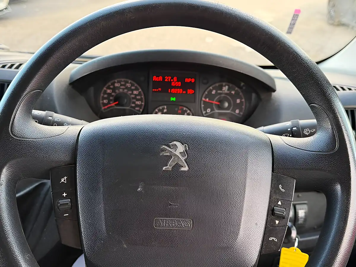 Used 2019 Peugeot Boxer 335 Panel Van White - Interior and Exterior details 7