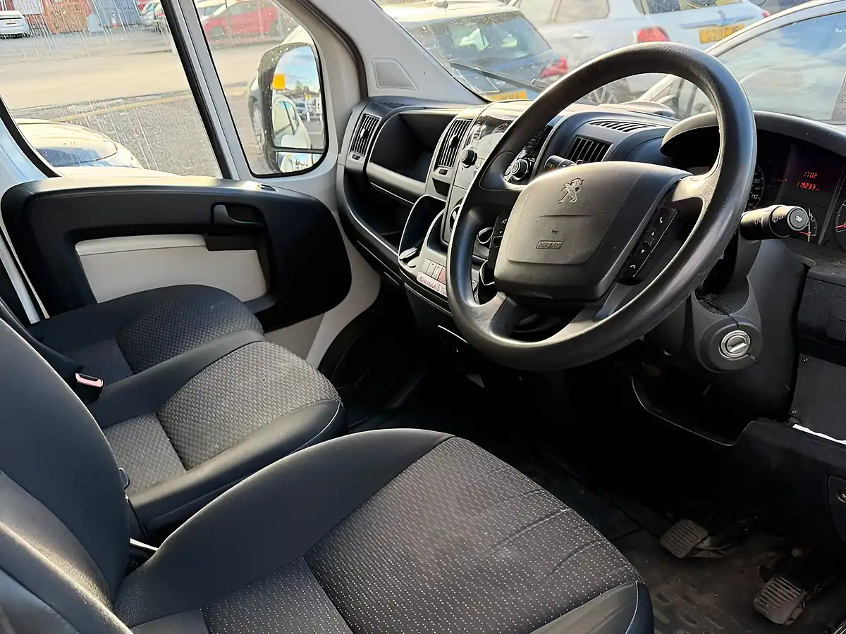 Used 2019 Peugeot Boxer 335 Panel Van White - Interior and Exterior details 9