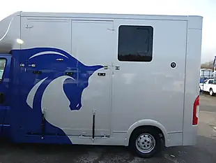 Used 2019 Peugeot Boxer 335 Professional White - Interior and Exterior details 5