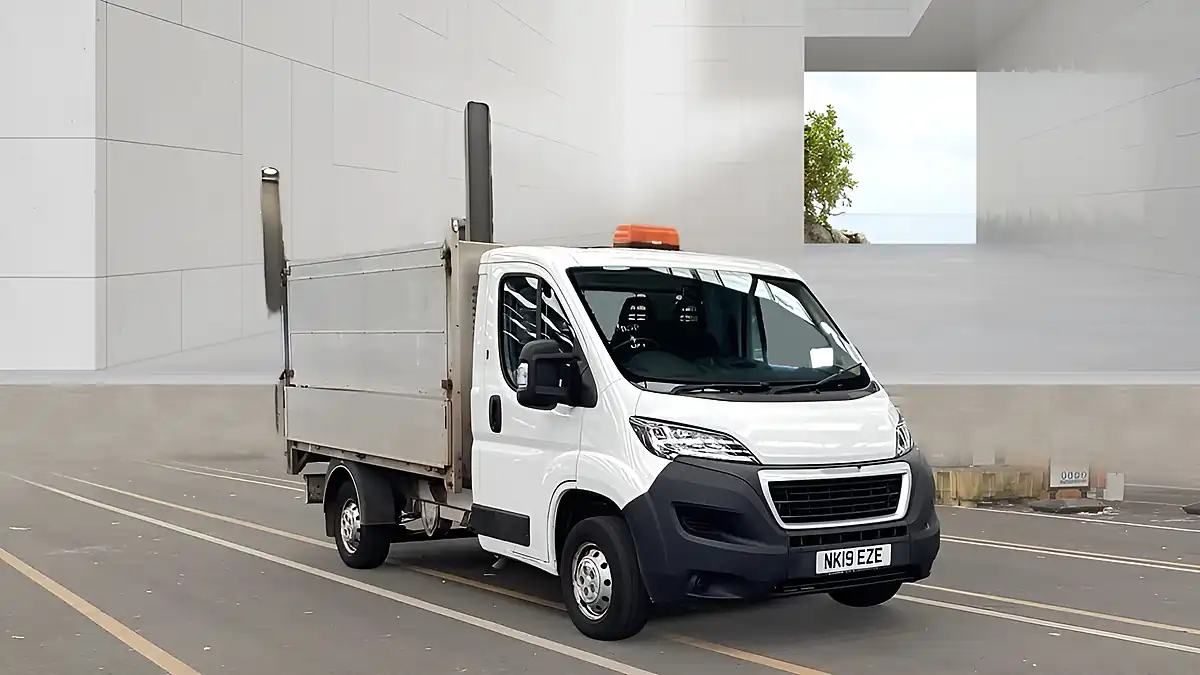 Used 2019 Peugeot Boxer Dropside L2 Tail Lift Plus White - Front View