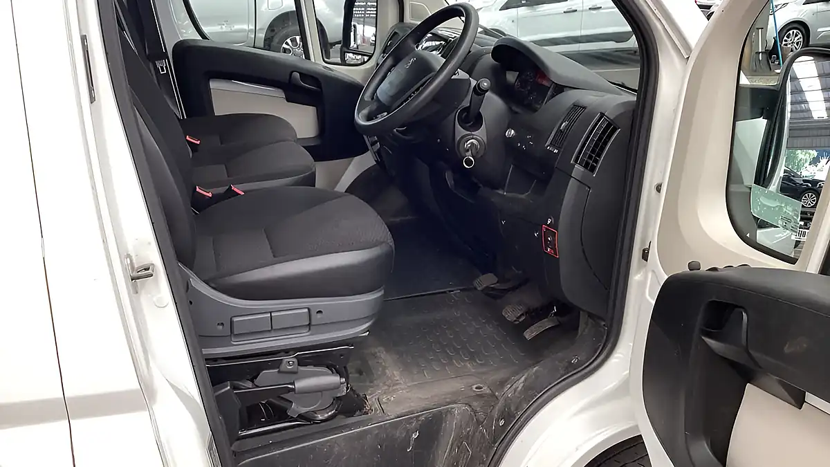 Used 2019 Peugeot Boxer Dropside L2 Tail Lift Plus White - Interior and Exterior details 12