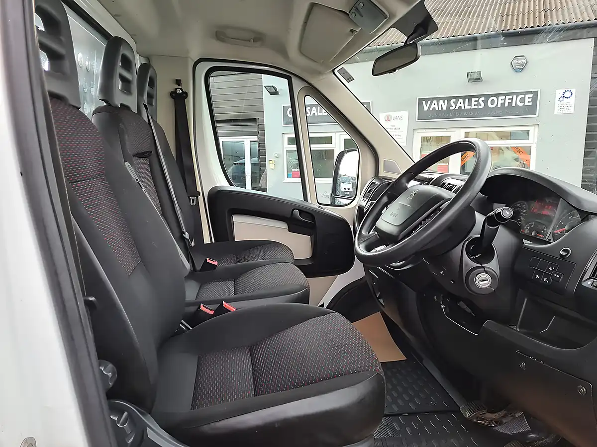 Used 2019 Peugeot Boxer Dropside L3 Plus White - Interior and Exterior details 5