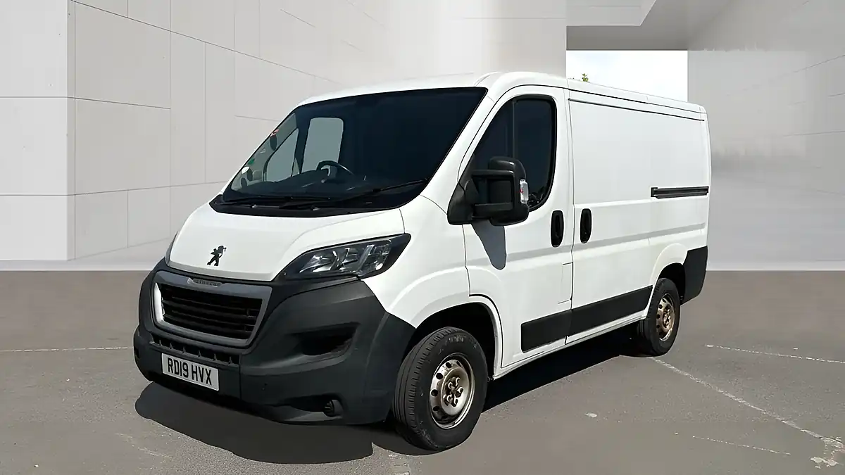 Used 2019 Peugeot Boxer Professional Nav White - Interior and Exterior details 2