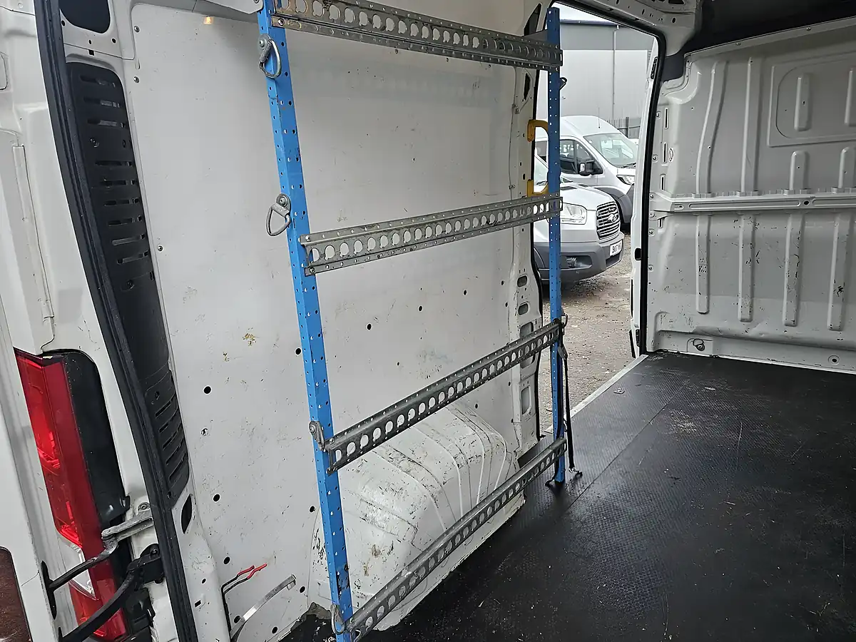 Used 2019 Peugeot Boxer Professional White - Interior and Exterior details 12