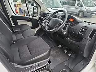 Used 2019 Peugeot Boxer Professional White - Interior and Exterior details 16