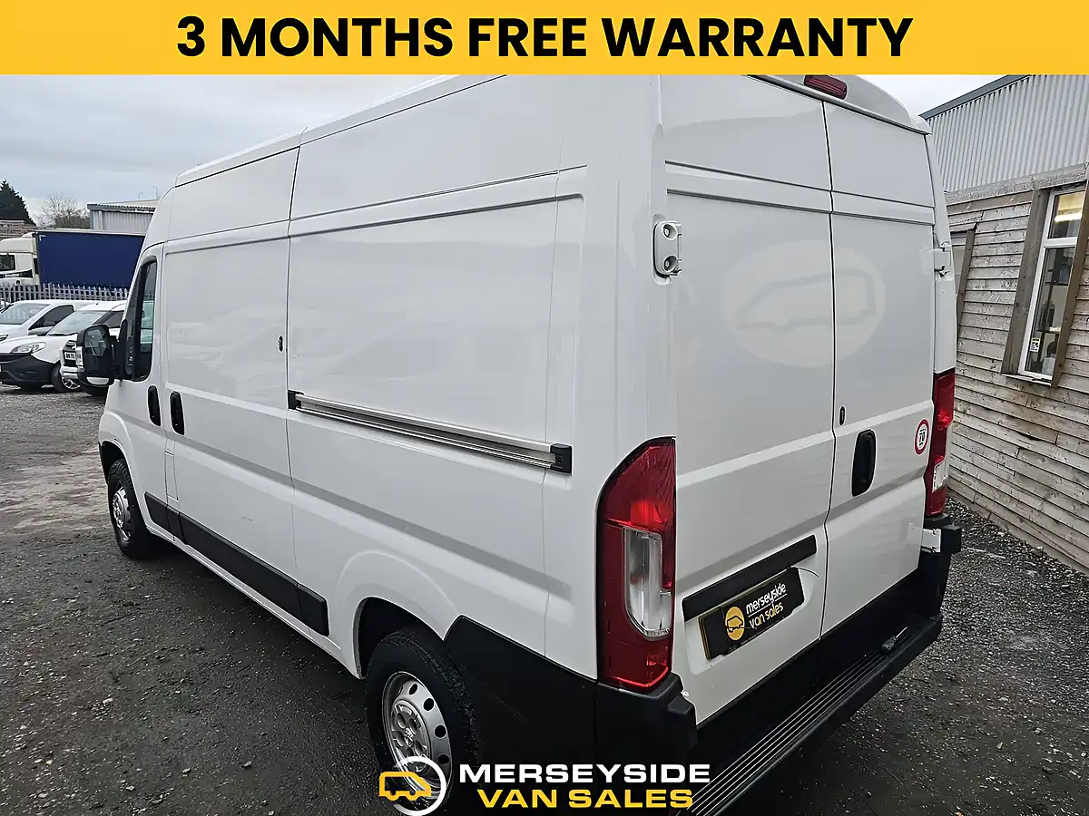 Used 2019 Peugeot Boxer Professional White - Interior and Exterior details 3
