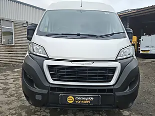 Used 2019 Peugeot Boxer Professional White - Interior and Exterior details 6