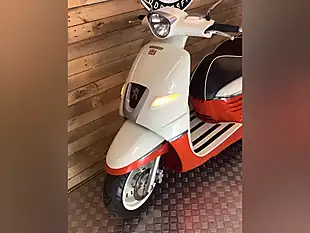 Used 2019 Peugeot Django Orange - Interior and Exterior details 6
