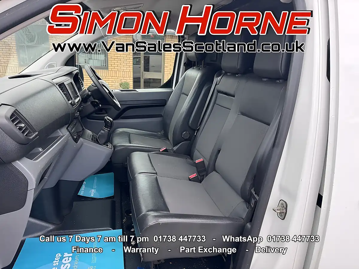 Used 2019 Peugeot Expert 1000 Compact Professional White - Interior and Exterior details 10