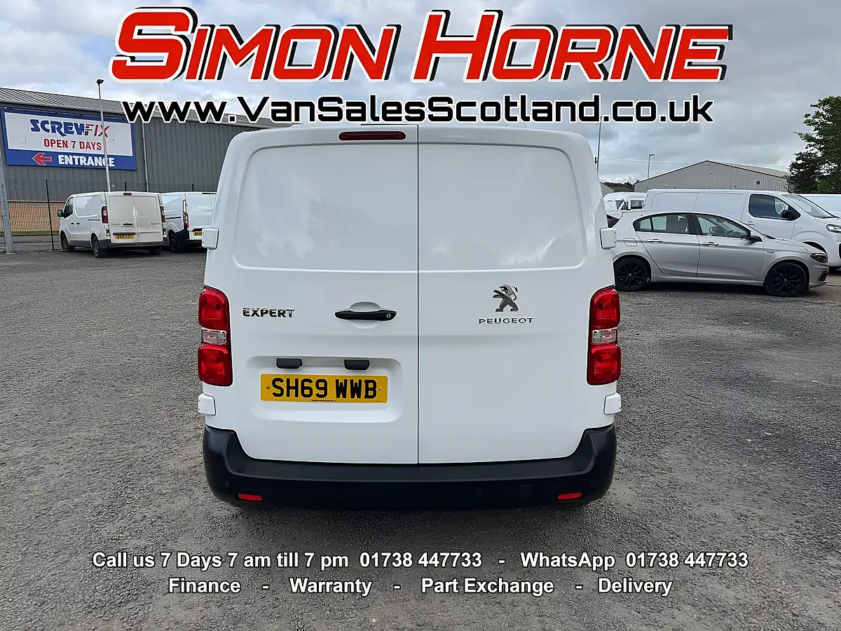Used 2019 Peugeot Expert 1000 Compact Professional White - Interior and Exterior details 6