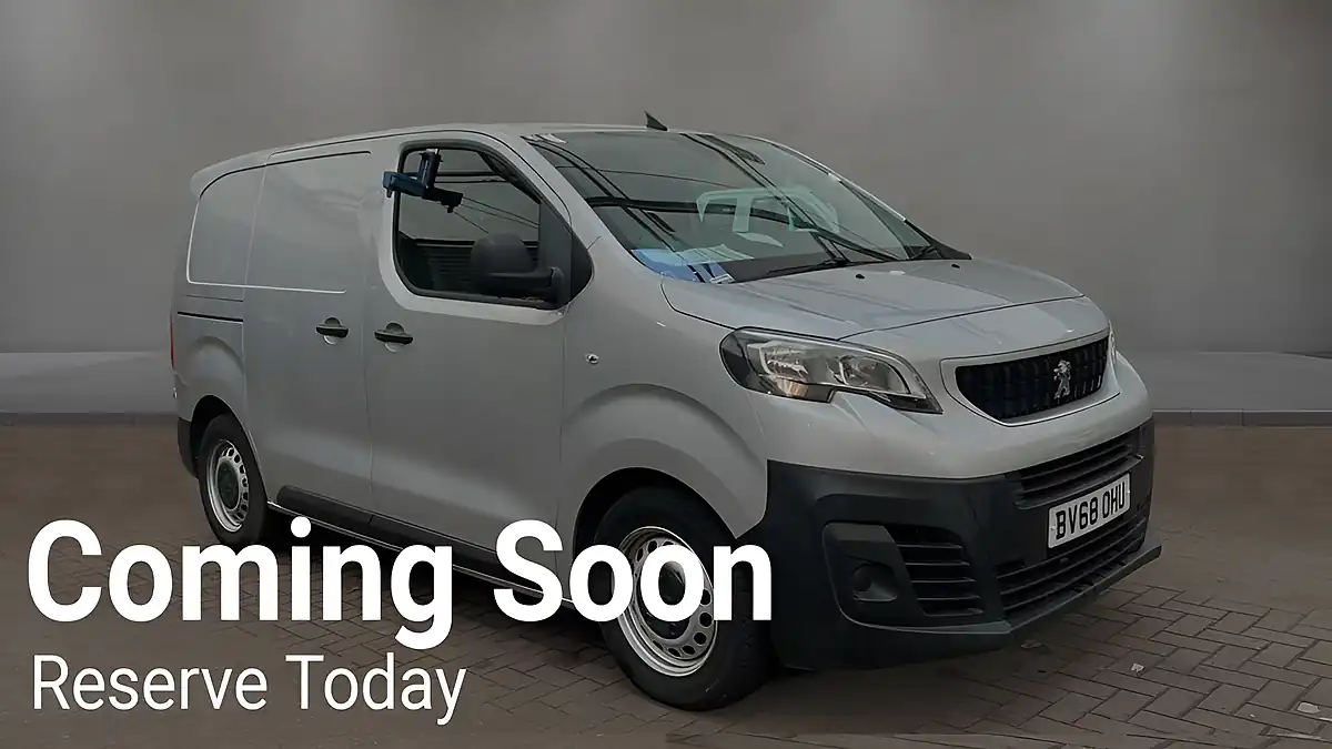 Used 2019 Peugeot Expert Professional Compact Silver - Front View