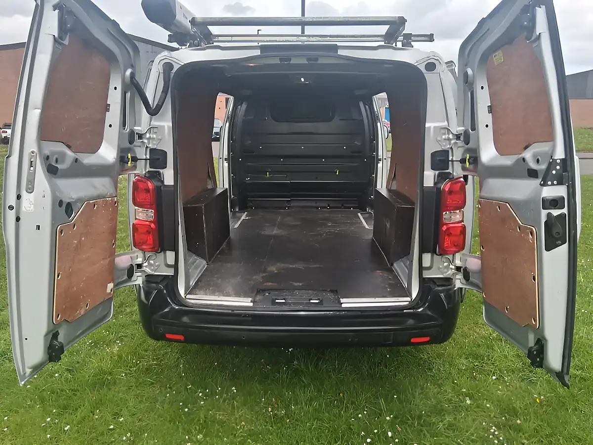 Used 2019 Peugeot Expert Professional Long Panel Van Silver - Interior and Exterior details 11
