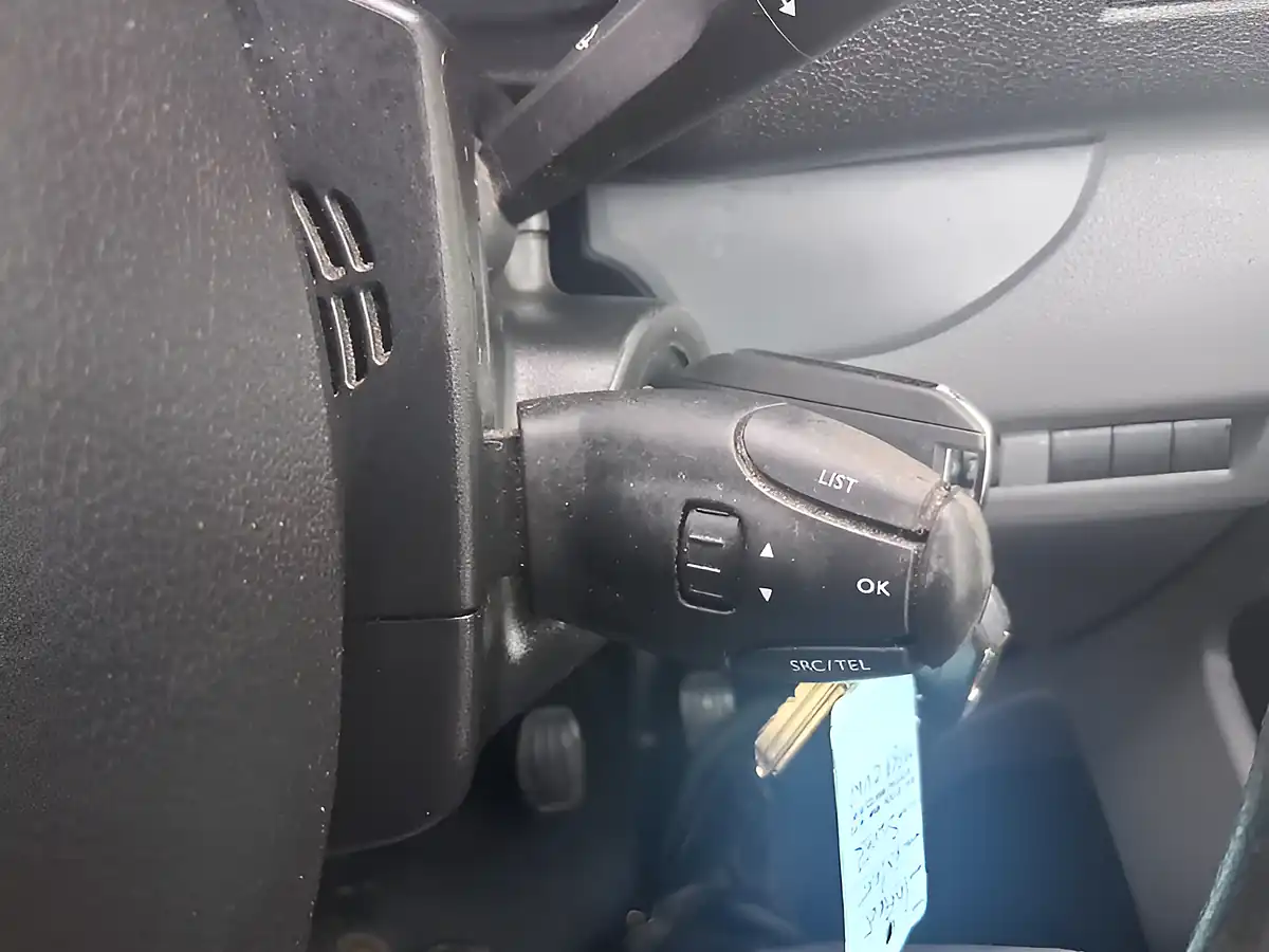 Used 2019 Peugeot Expert Professional Long Panel Van Silver - Interior and Exterior details 19