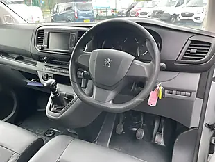 Used 2019 Peugeot Expert Professional Lwb Silver - Interior and Exterior details 8
