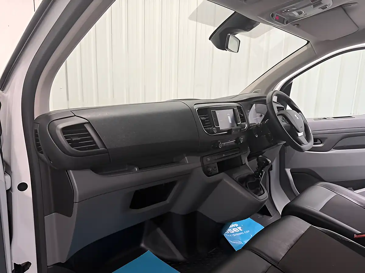 Used 2019 Peugeot Expert Professional Standard Bianca White - Interior and Exterior details 12