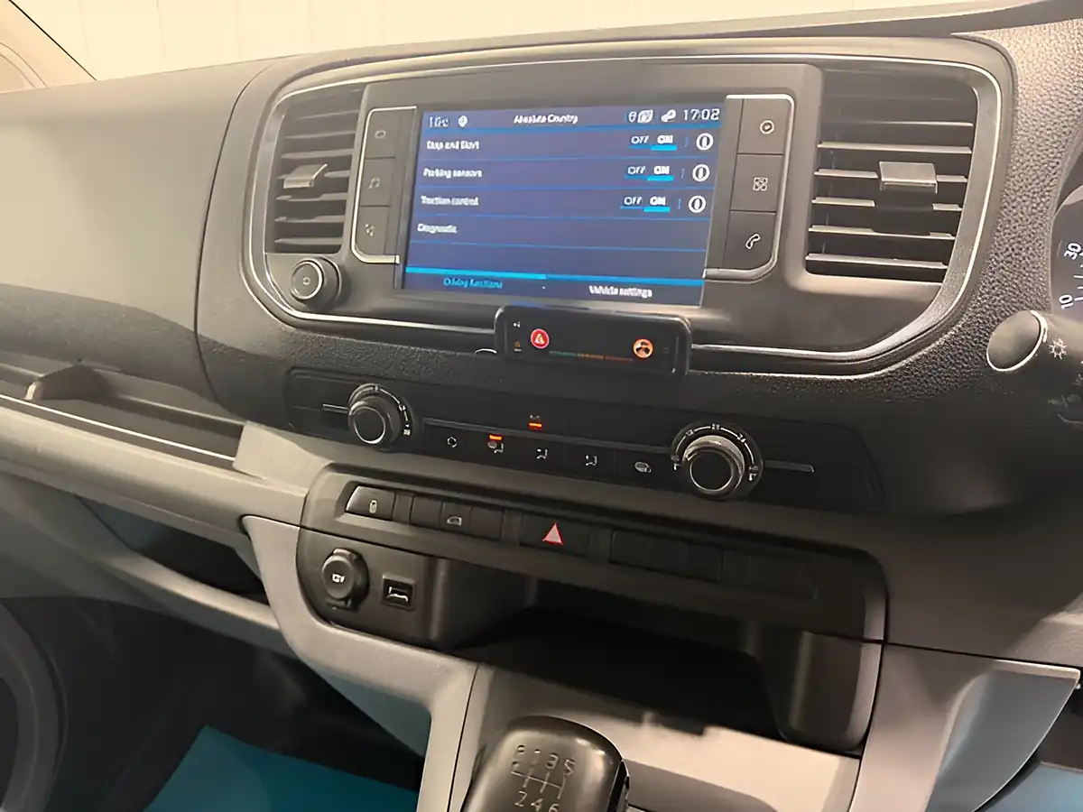 Used 2019 Peugeot Expert Professional Standard Bianca White - Interior and Exterior details 19