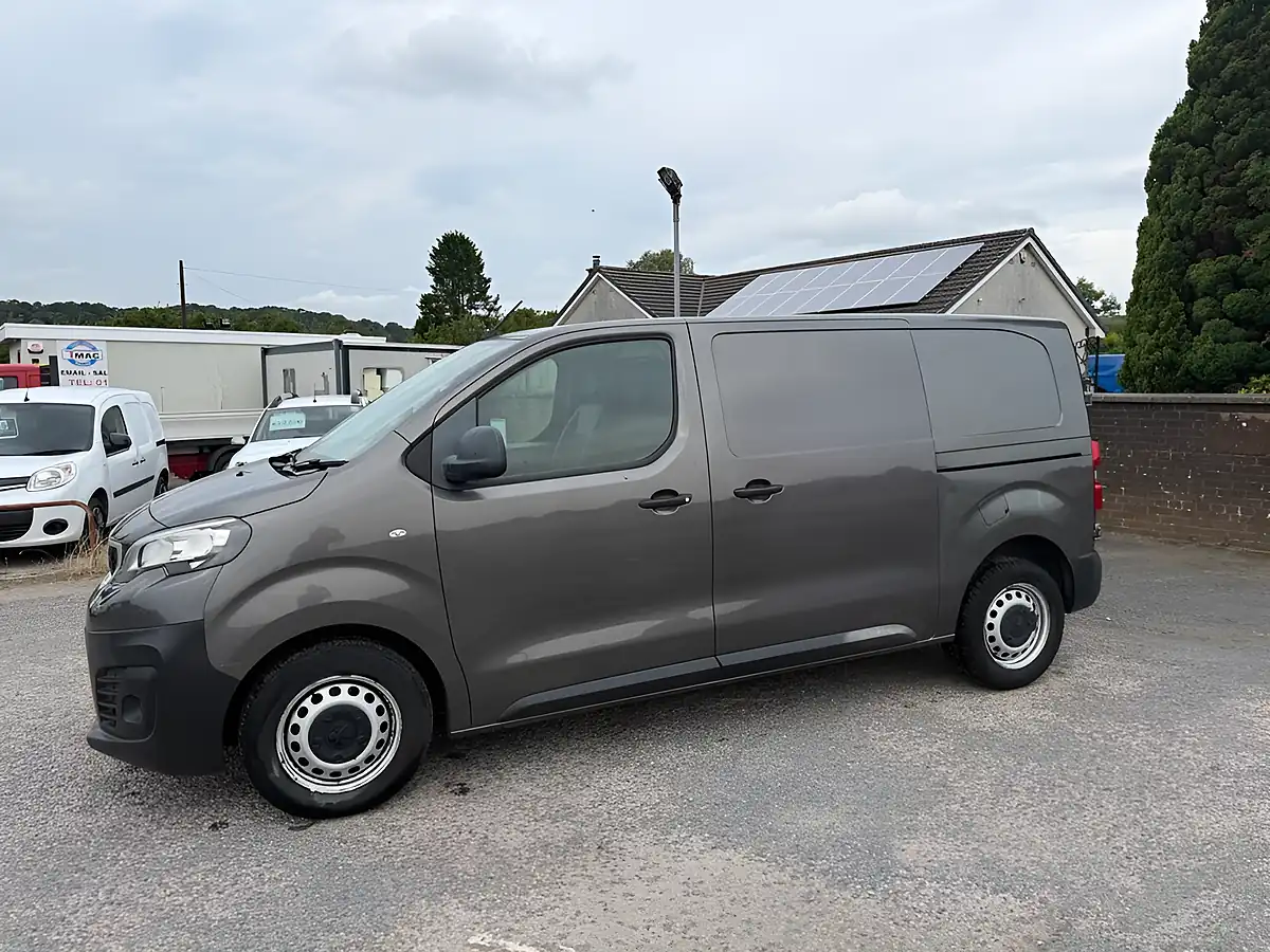 Used 2019 Peugeot Expert Professional Standard Grey - Interior and Exterior details 13