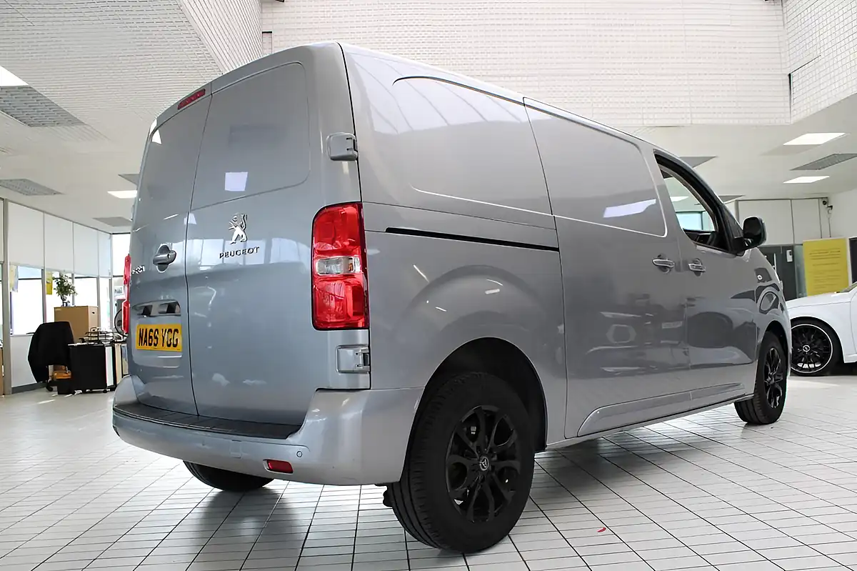 Used 2019 Peugeot Expert Professional Standard Grey - Interior and Exterior details 11