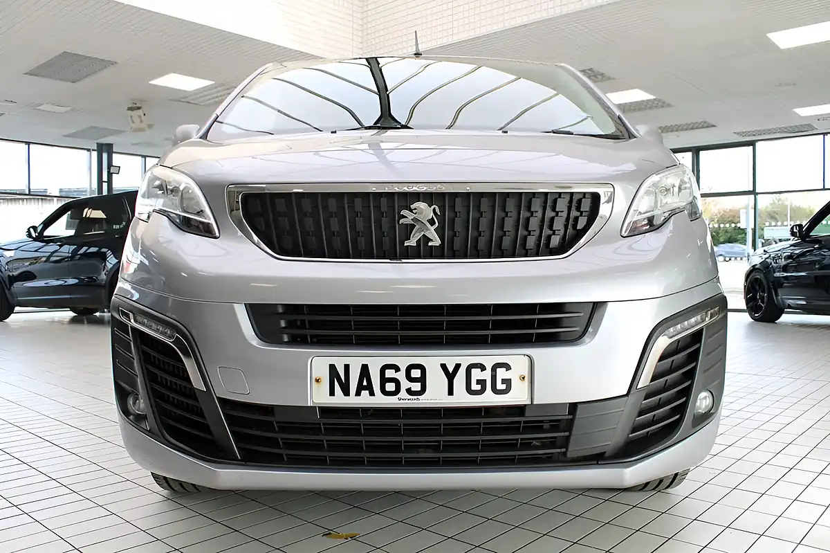 Used 2019 Peugeot Expert Professional Standard Grey - Interior and Exterior details 6