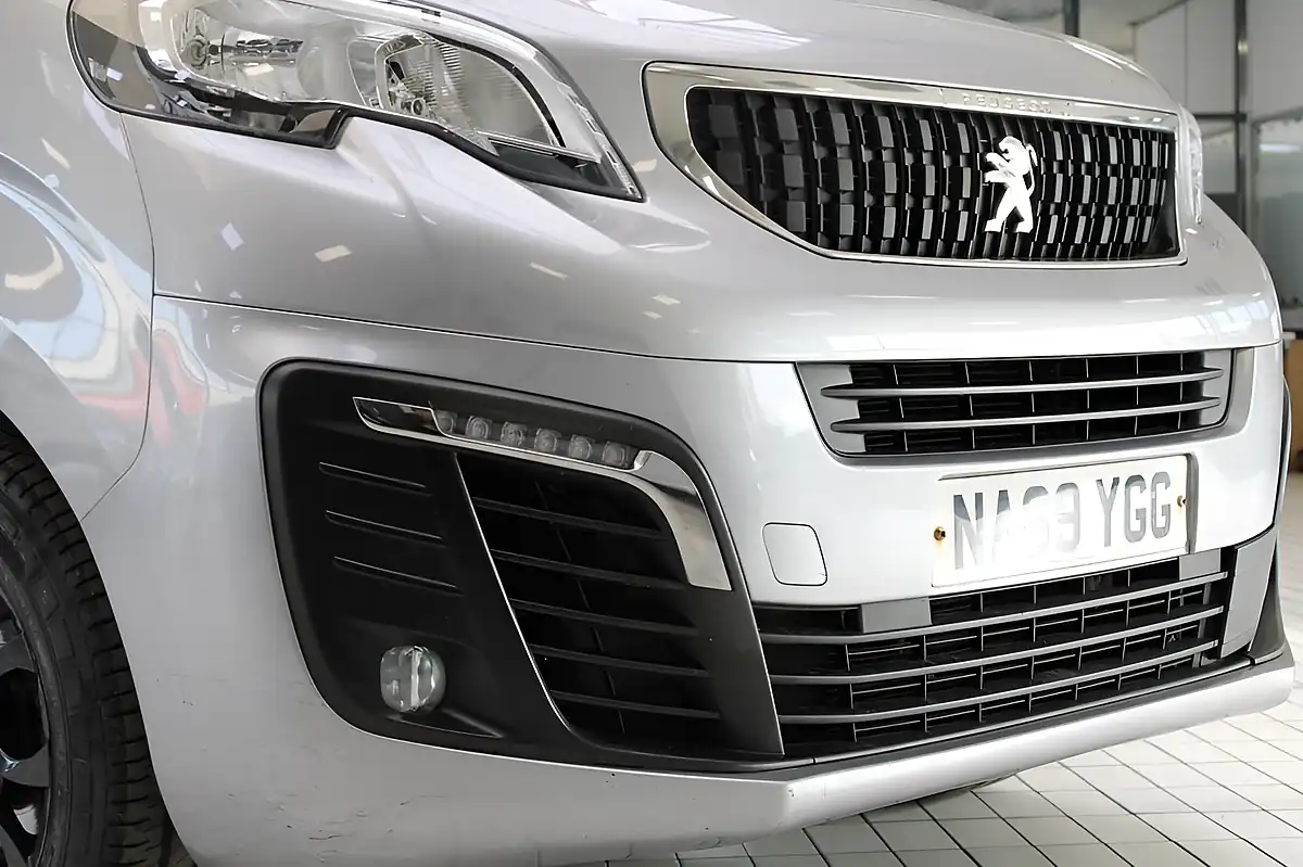 Used 2019 Peugeot Expert Professional Standard Grey - Interior and Exterior details 9