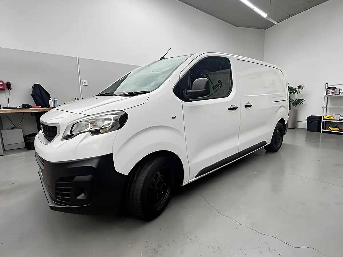 Used 2019 Peugeot Expert Professional Standard White - Interior and Exterior details 5
