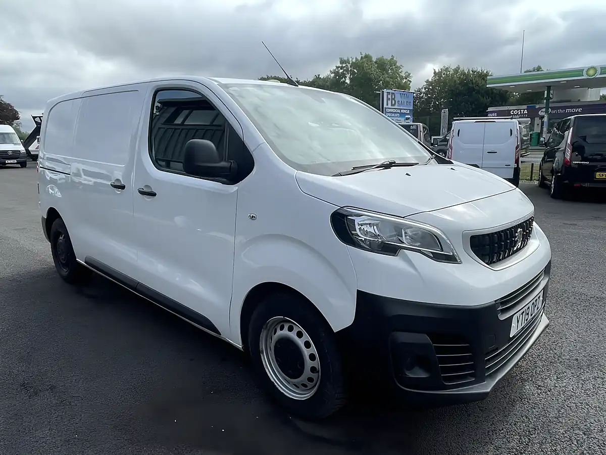 Used 2019 Peugeot Expert Professional White - Interior and Exterior details 2
