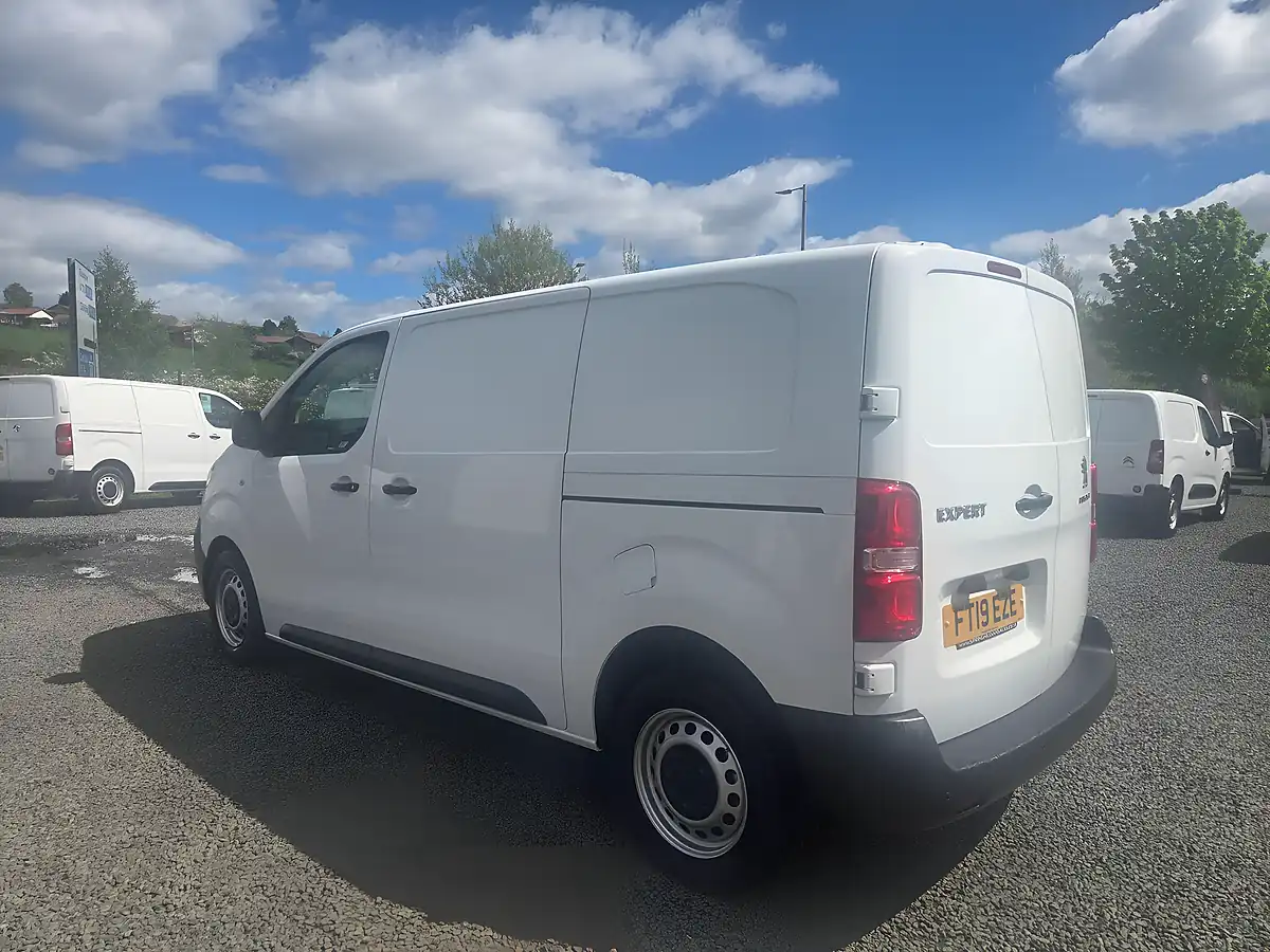 Used 2019 Peugeot Expert S Standard Panel Van Mwb White - Interior and Exterior details 16
