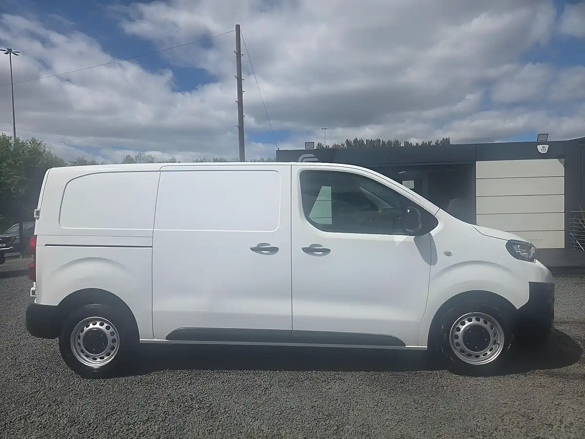 Used 2019 Peugeot Expert S Standard Panel Van Mwb White - Interior and Exterior details 3