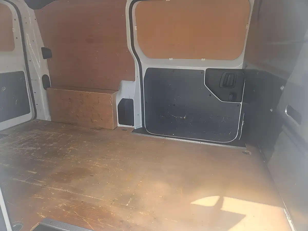 Used 2019 Peugeot Expert S Standard Panel Van Mwb White - Interior and Exterior details 5