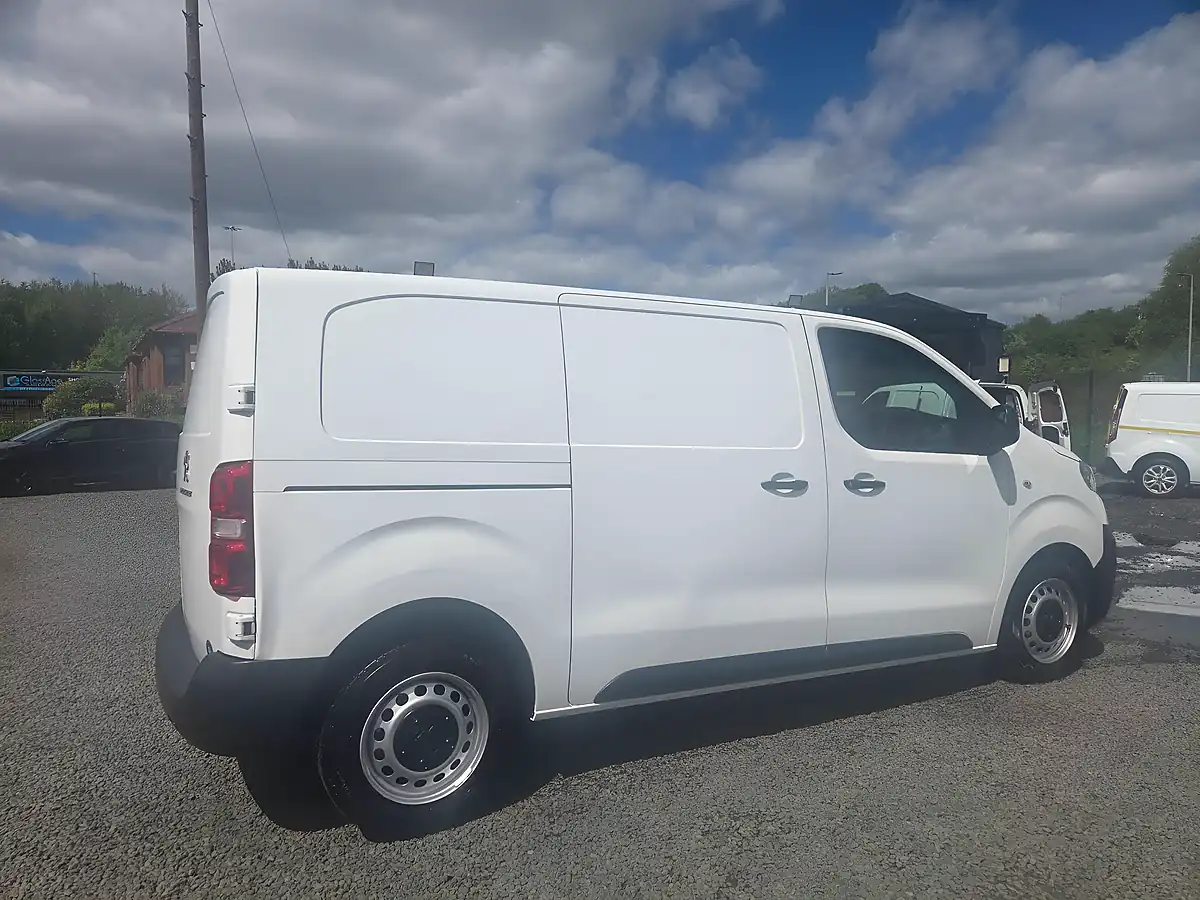 Used 2019 Peugeot Expert S Standard Panel Van Mwb White - Interior and Exterior details 7