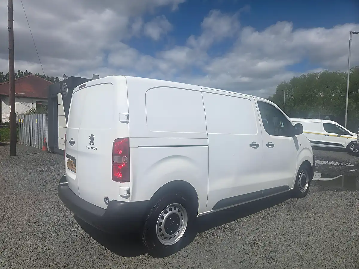 Used 2019 Peugeot Expert S Standard Panel Van Mwb White - Interior and Exterior details 8
